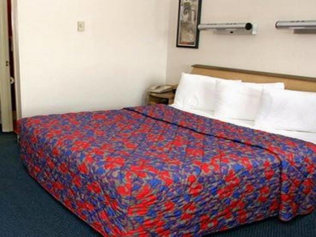 Red Roof Inn Mt Laurel Mount Laurel Luaran gambar